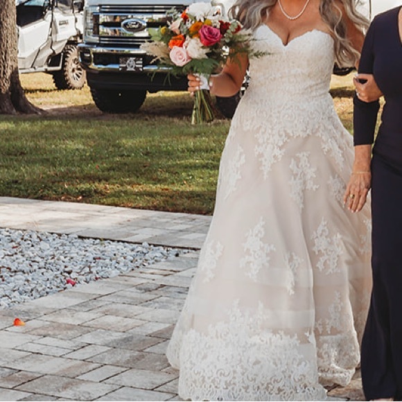 Mori Lee Kimberley strapless wedding gown. - Picture 6 of 6